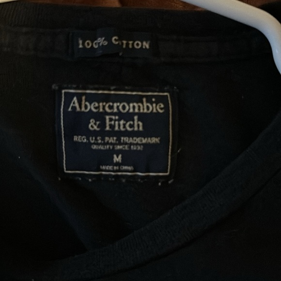 4 Abercrombie and Fitch T-shirts size men’s medium - Picture 9 of 9